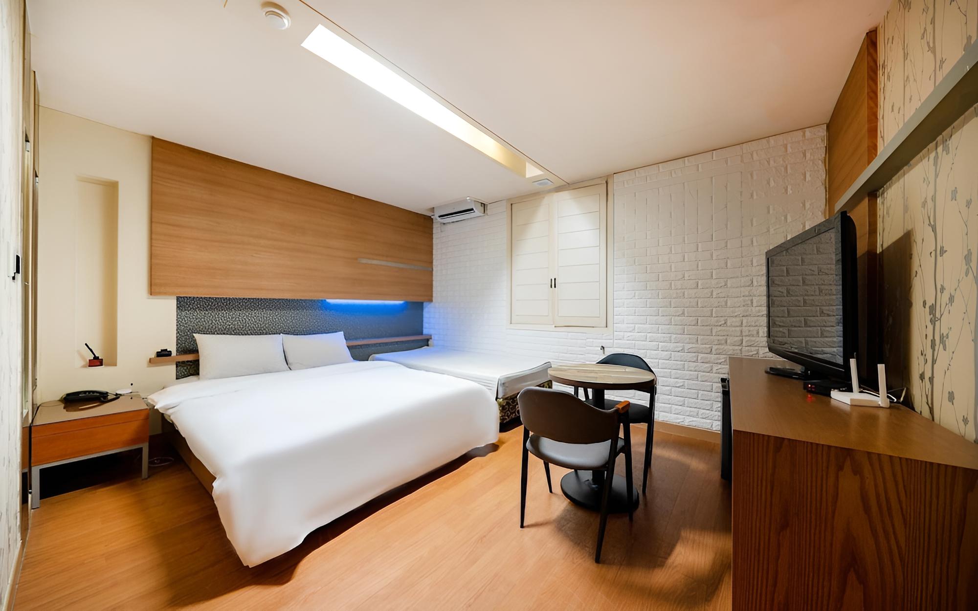 Room (Standard Room) photo 1
