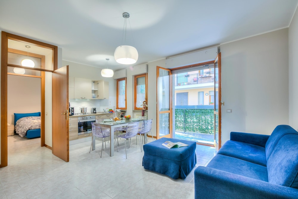 Villa photo 1