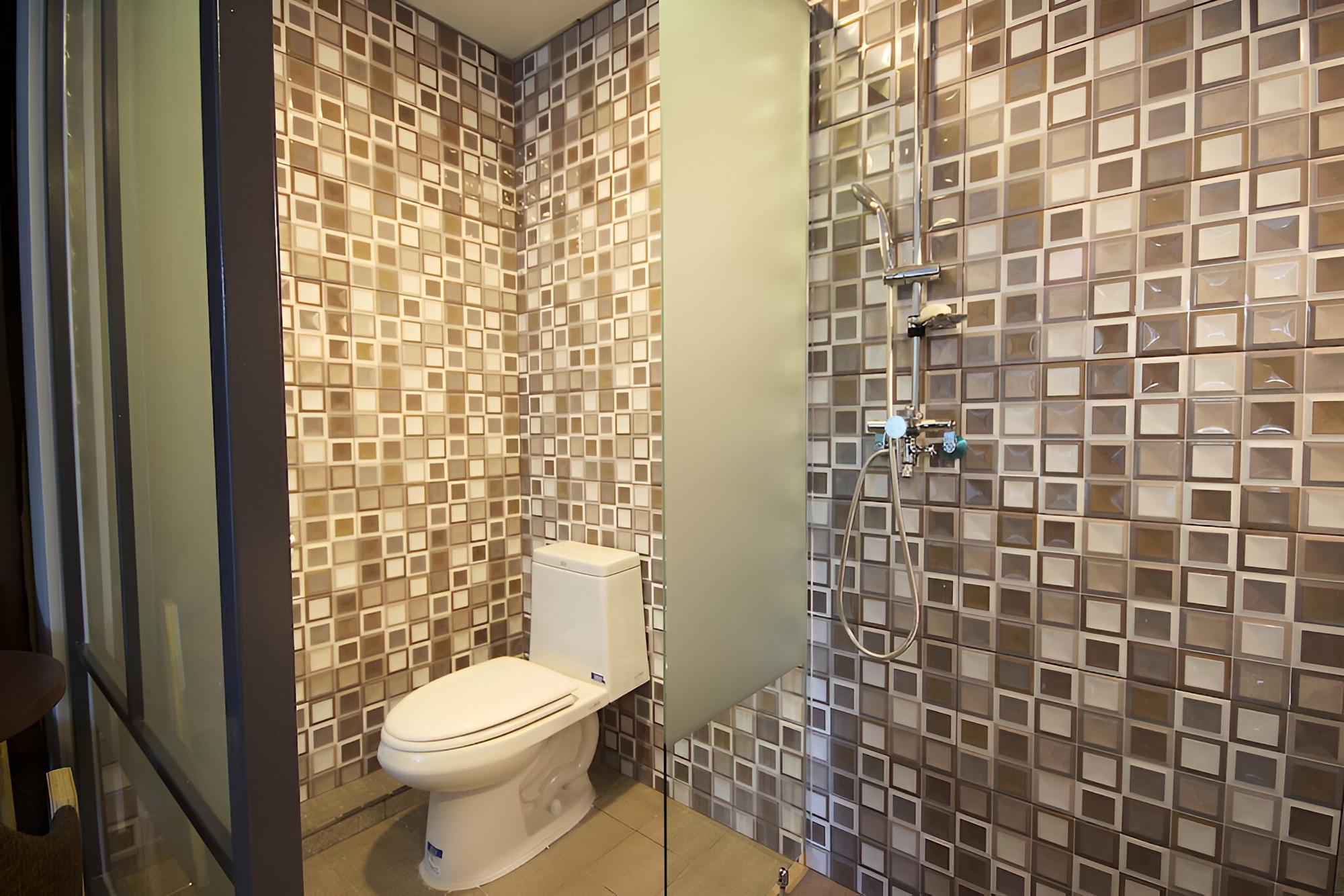Room (SUITE) - Photo 5