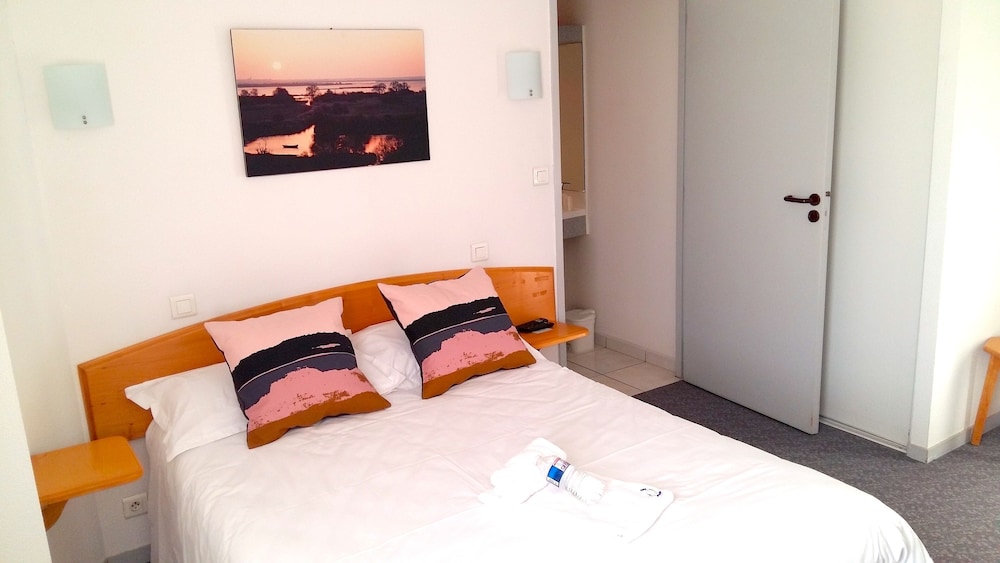 Standard Double Room, 1 Double Bed photo 2
