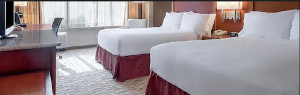 Standard Room, 2 Queen Beds (Minifridge) - Photo 2