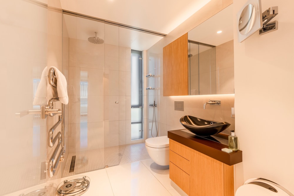 Penthouse, 3 Bedrooms, Balcony photo 2