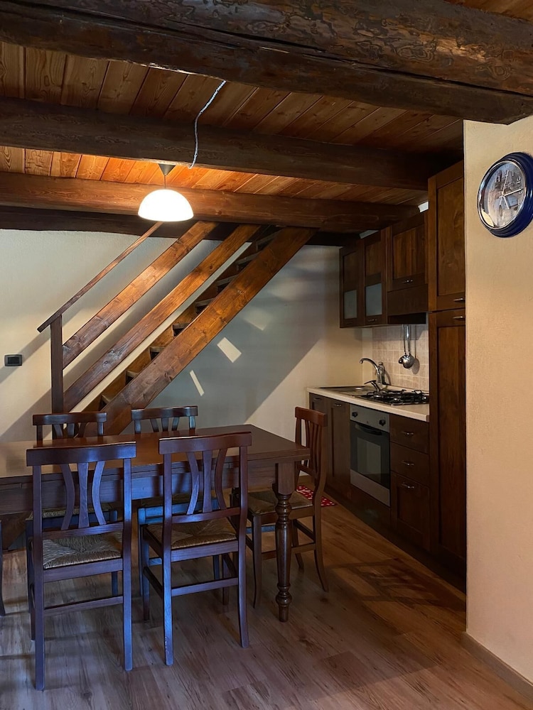 Traditional House photo 3