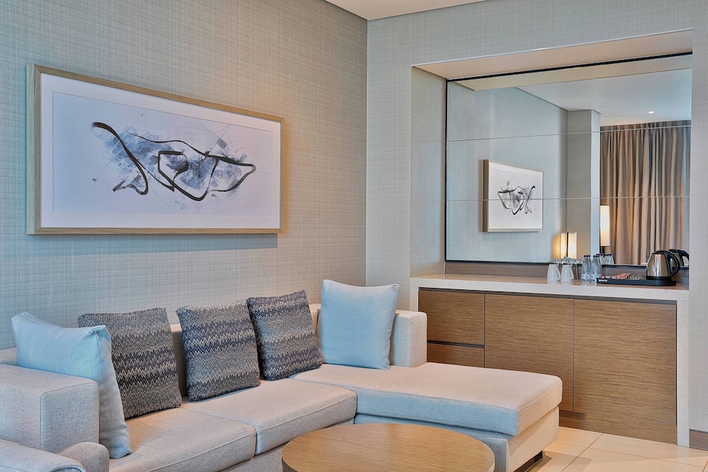 Business Suite, 1 Bedroom, City View - Photo 7
