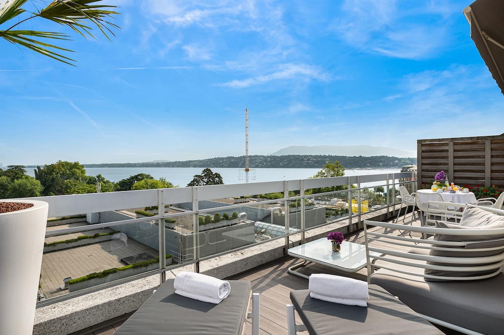 Executive Suite, Lake View photo 2