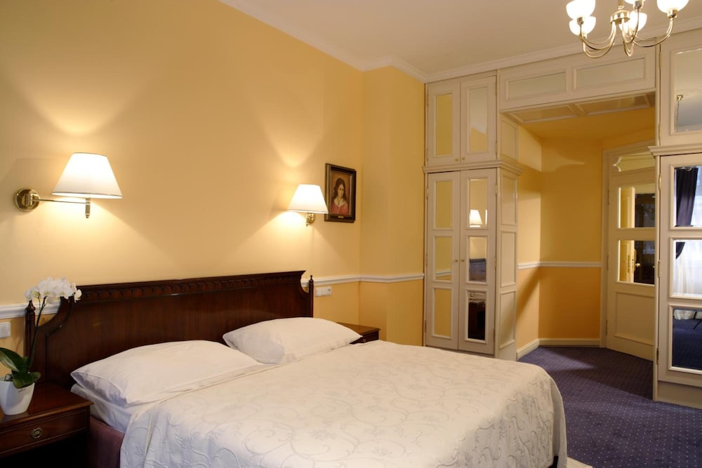 Standard Double Room, Courtyard View photo 2