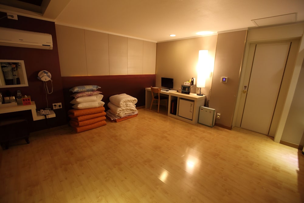 Deluxe Room (Ondol)