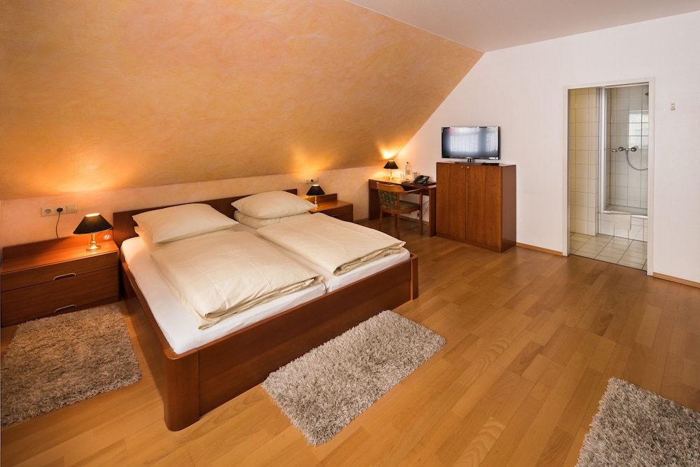 Economy Room photo 2