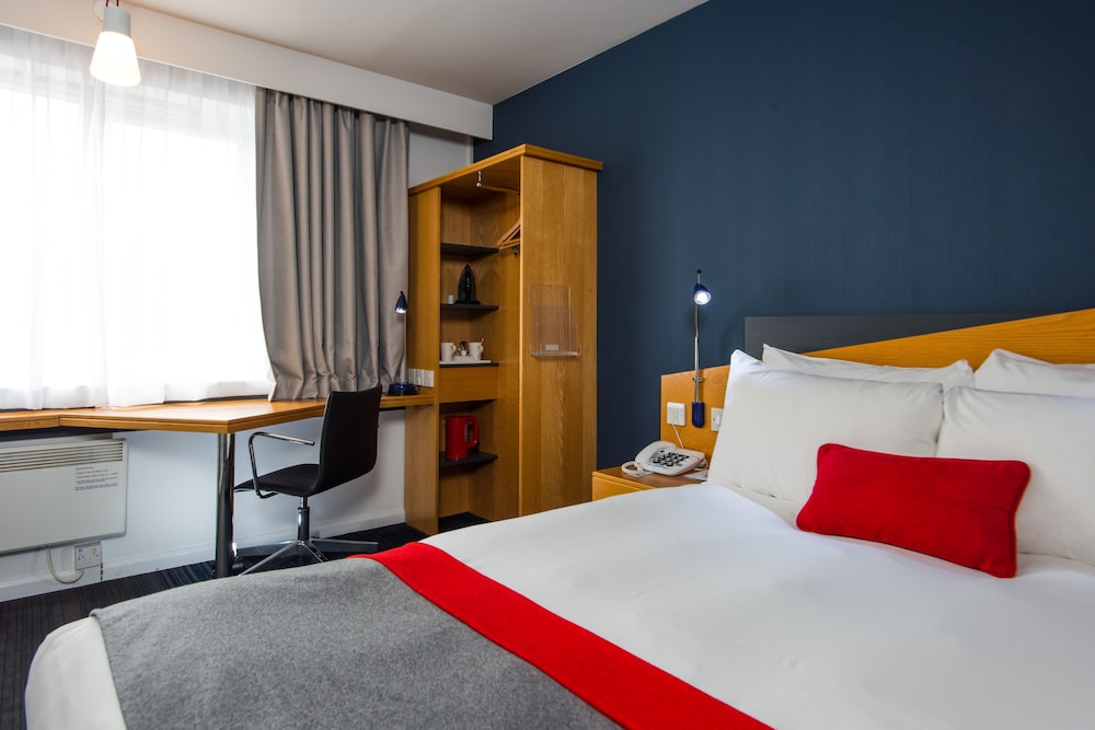 Room, 1 Double Bed, Accessible (with Free Hot Breakfast) - Photo 1