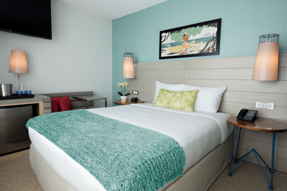 Studio, Mobility Accessible, City View