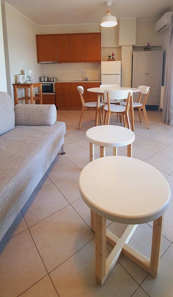 Deluxe Apartment photo 2