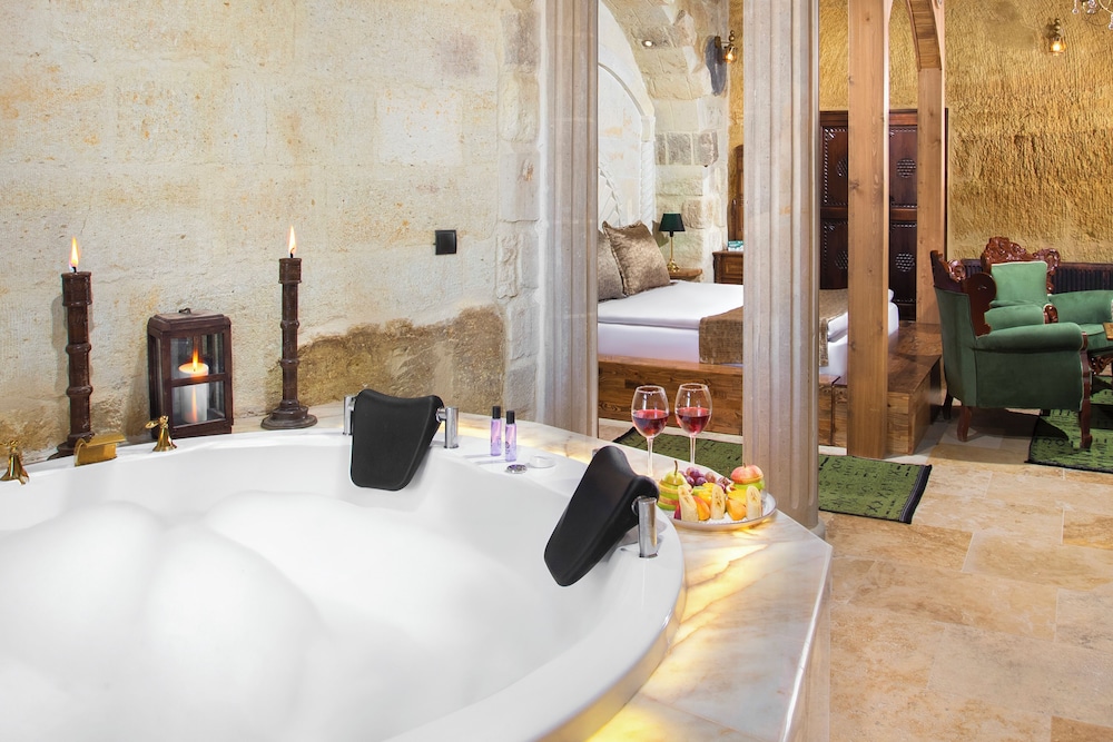 Premium Room, Terrace, City View - Photo 7