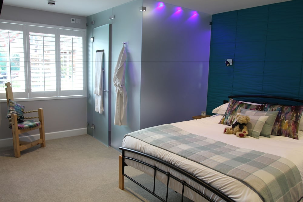 Suite (Rose) photo 3
