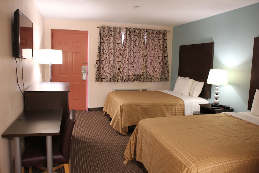 Standard Room, 2 Queen Beds - Photo 5