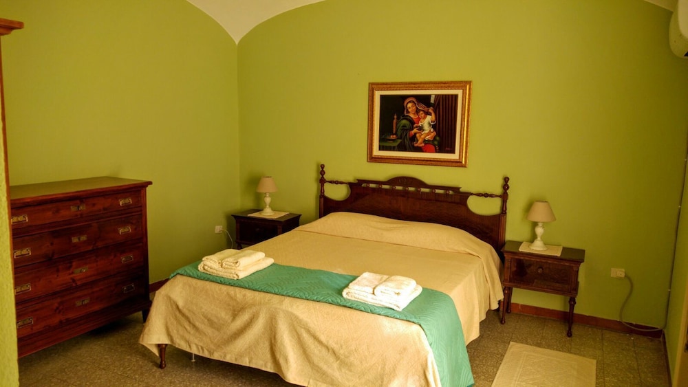 Double Room, Shared Bathroom