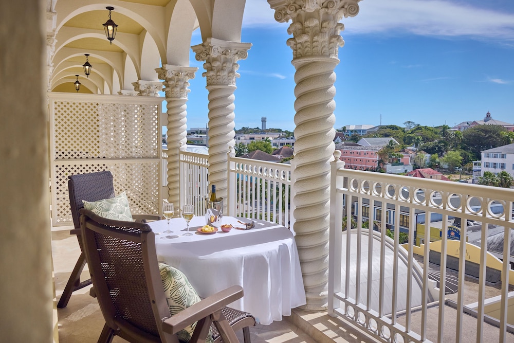 Suite, Balcony, City View - Photo 7