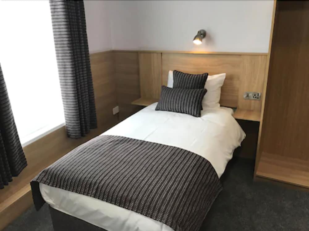 Single Room photo 2