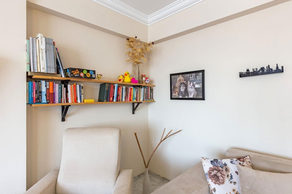 Apartment photo 1