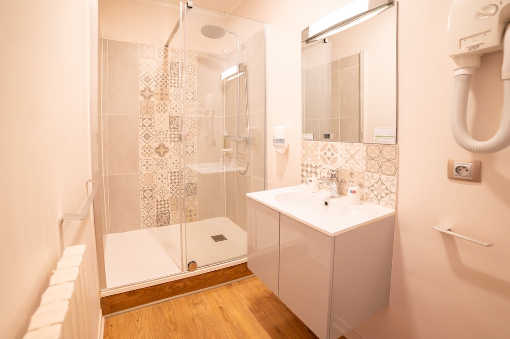 Superior Room - Photo 15