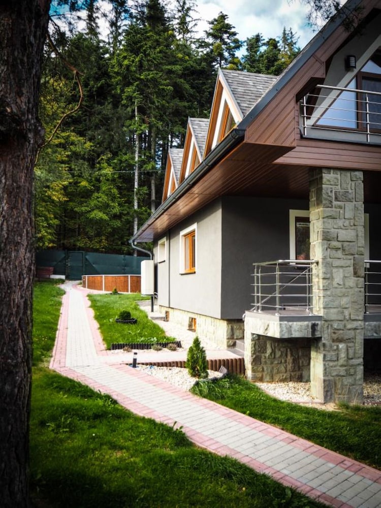 Villa photo 1