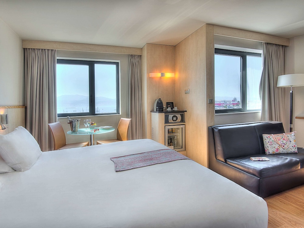 Privilege, Room, 1 Double Bed with Sofa bed, Harbor View - Photo 1