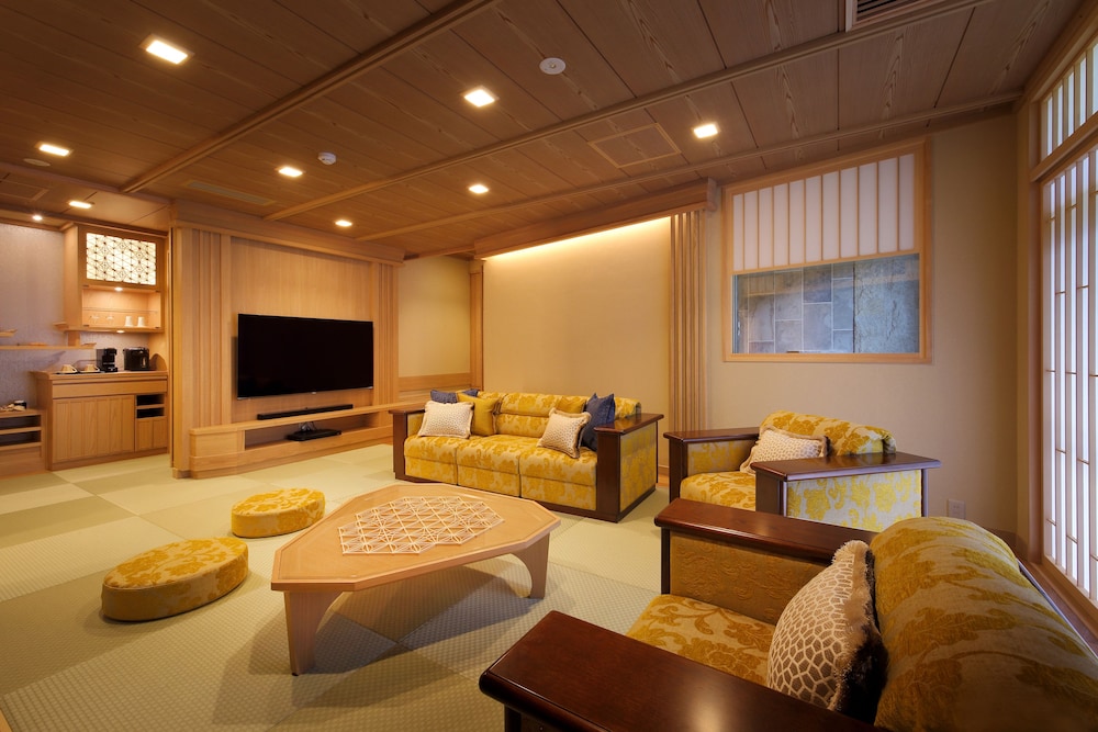 Presidential Suite, Non Smoking (Hachibankan) photo 1