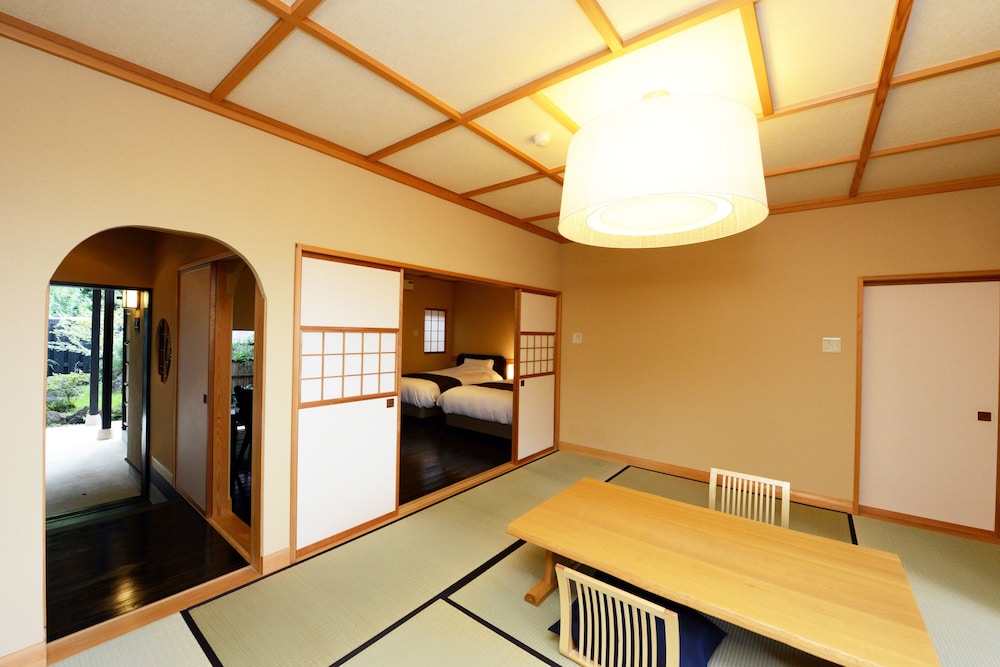Private Onsen And Open-Air Bath In Room And Garden photo 1