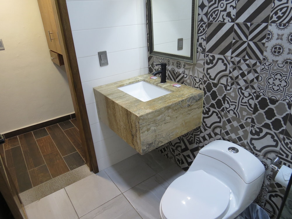 Standard Studio Suite photo 3