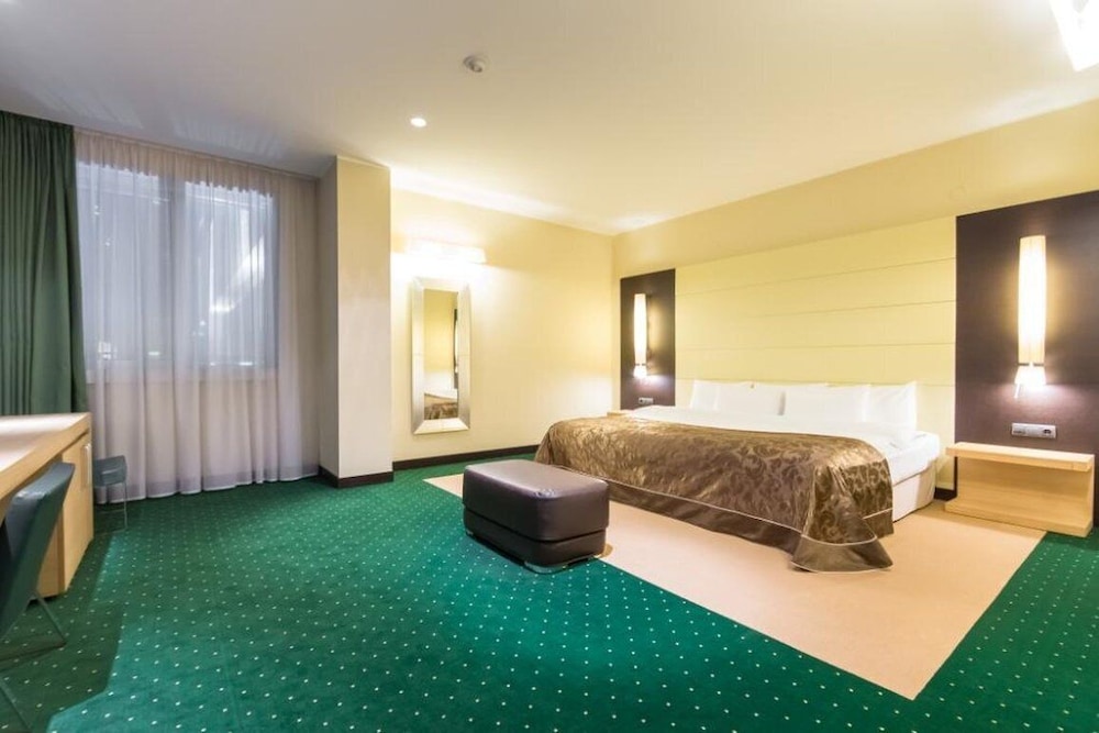 Executive Suite photo 2