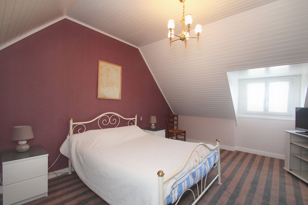Double Room, 1 Queen Bed, Sea View, Beachfront photo 1