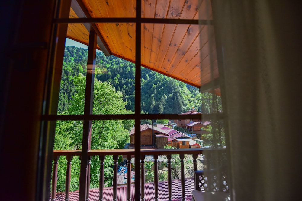 Loft, 1 Bedroom, Balcony, Mountain View photo 2