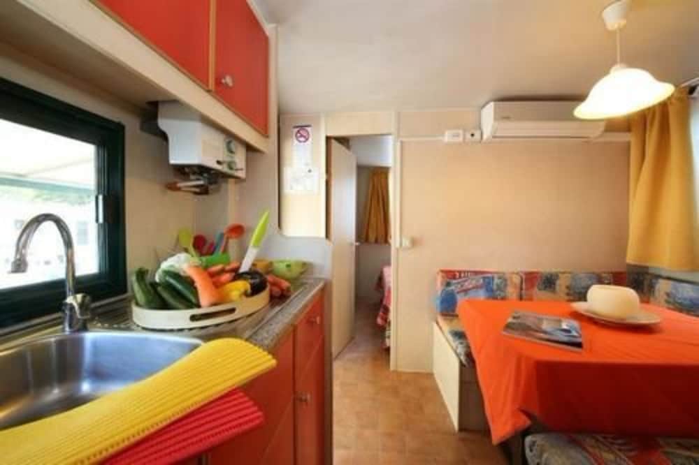 Mobile Home, 2 Bedrooms (Carmen) photo 1