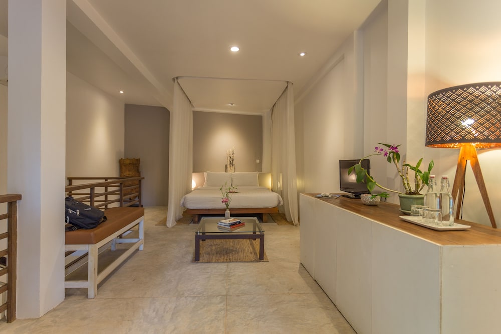 Family Suite (With Roundtrip Airport Transfer)