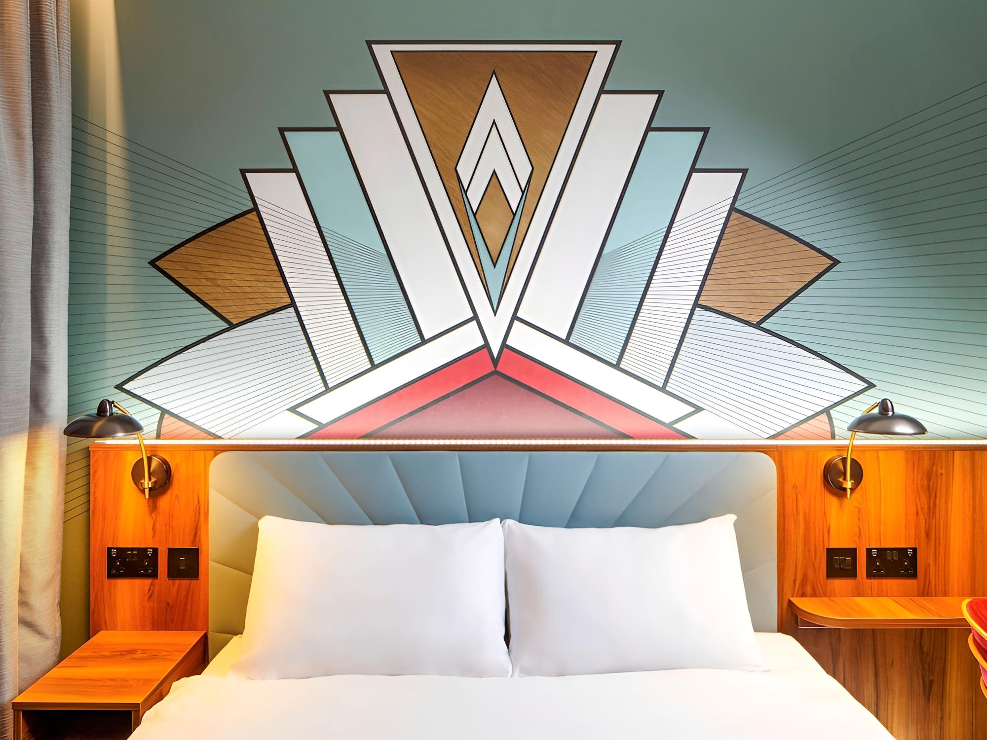 Room, 1 Queen Bed photo 1