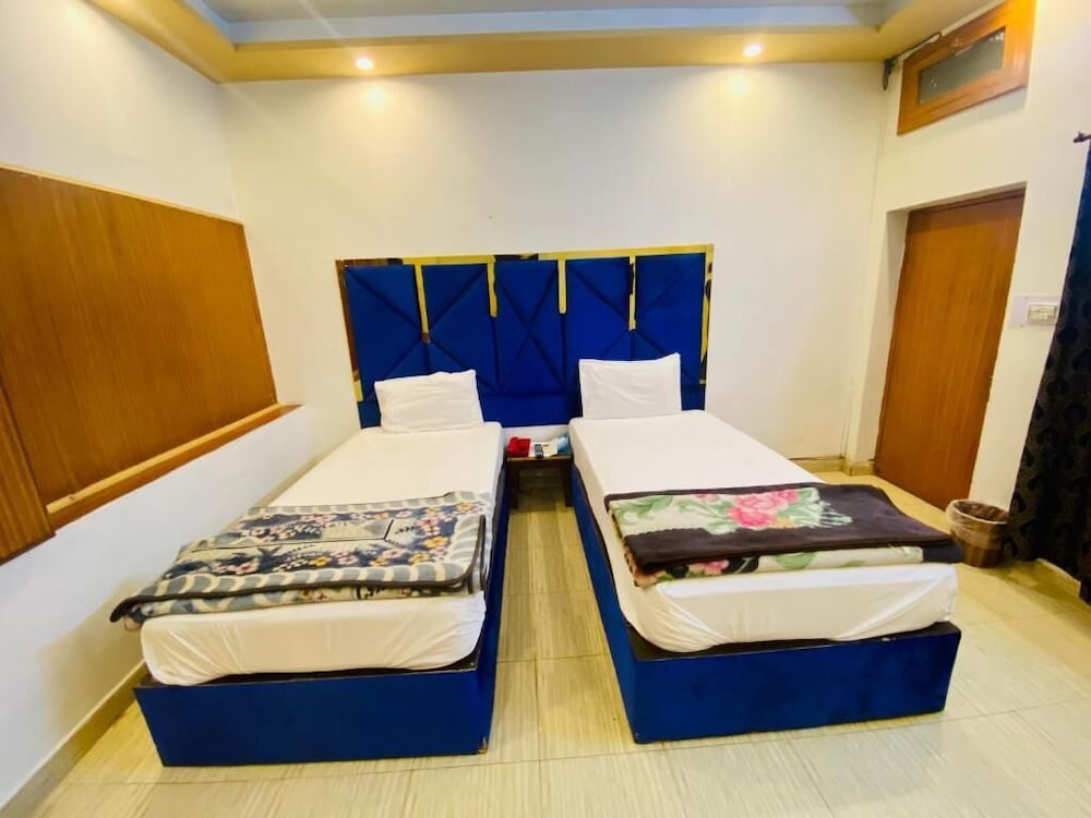 Deluxe Twin Room photo 2