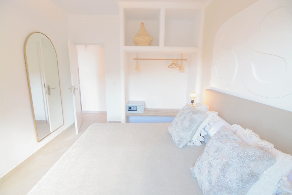 Apartment, 1 Bedroom, Balcony photo 3