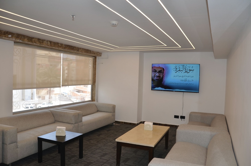 Basic Quadruple Room - Photo 7