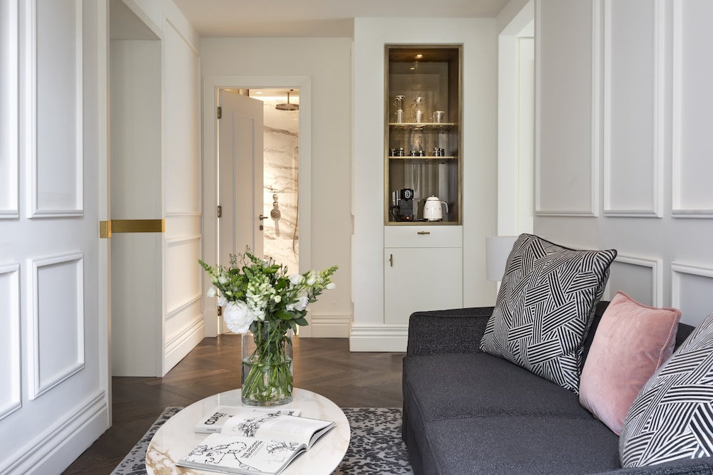 Suite, 1 Bedroom (Via Veneto View)
