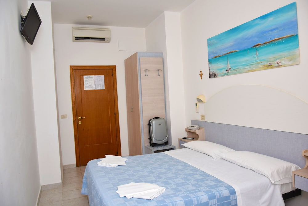Classic Double or Twin Room - Photo 2