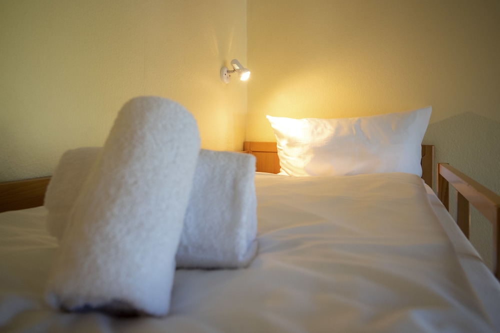 Quadruple Room - Photo 11