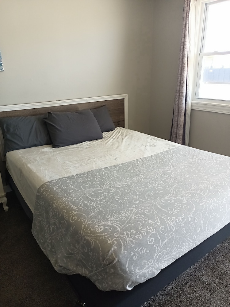 Basic Single Room