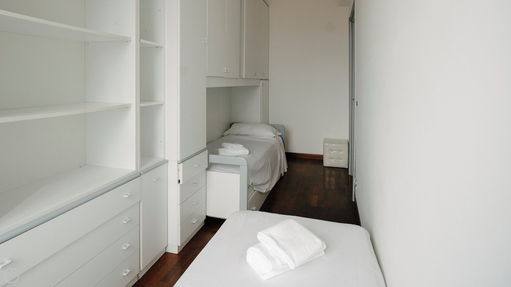 Apartment (2 Bedrooms) photo 2