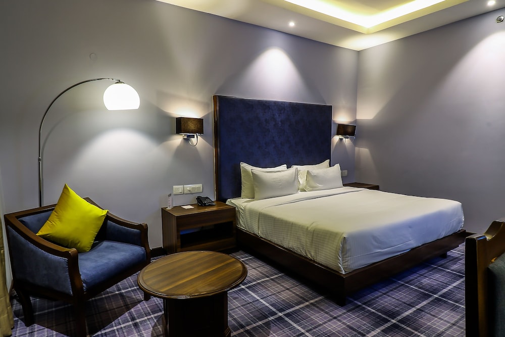 Deluxe Room - Photo 1