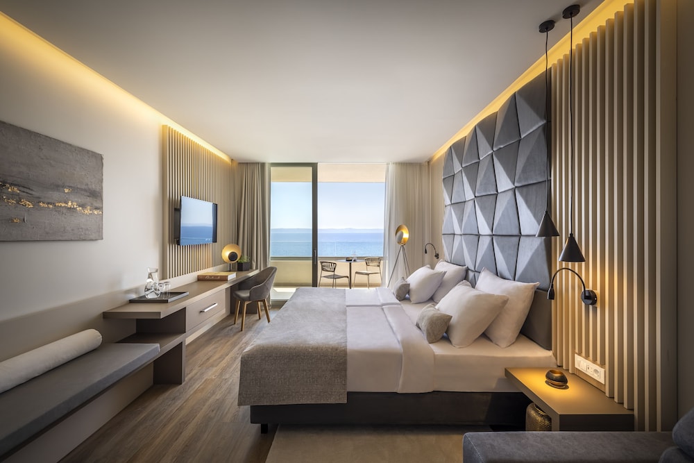 Khalani Grand Sea View Veranda suite
