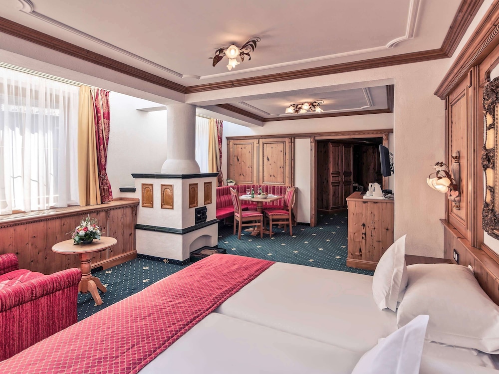 Superior Suite, 1 Double Bed with Sofa bed - Photo 12