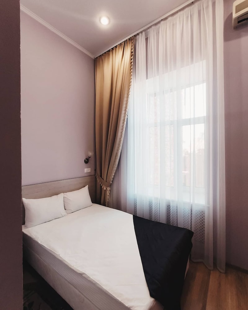Classic Single Room