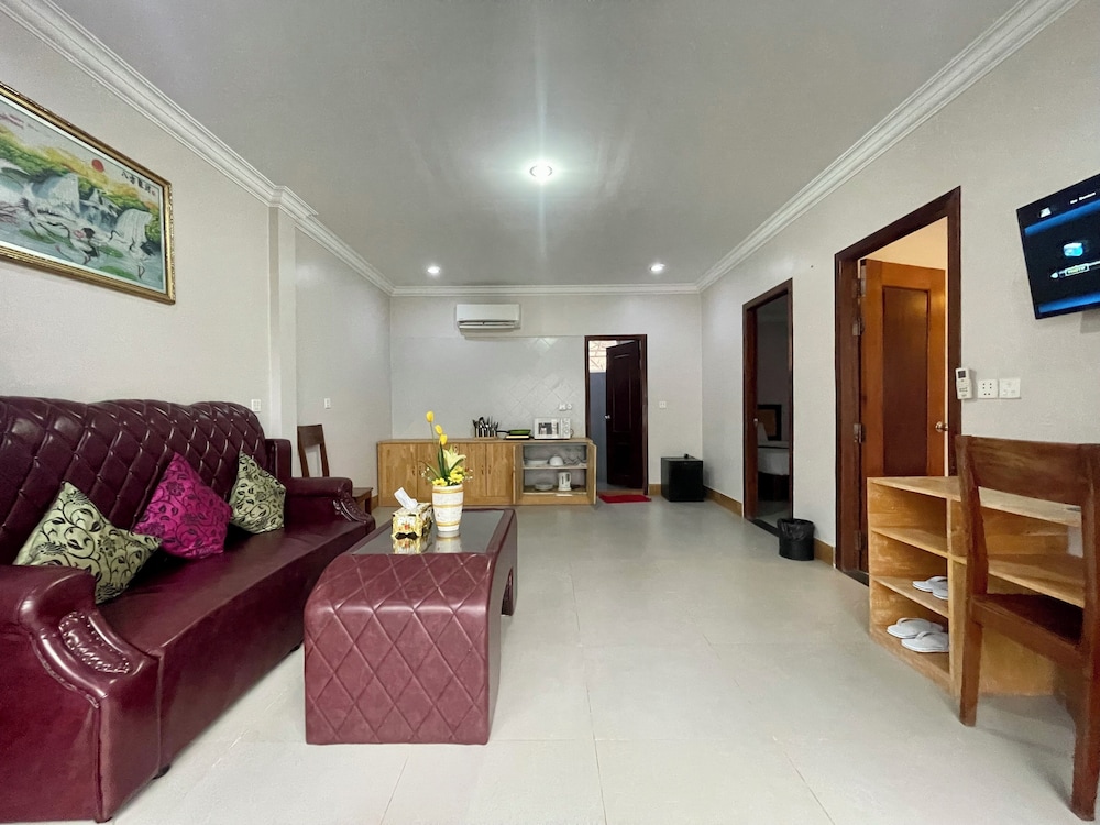 Two Bedrooms Apartment with Pool View
