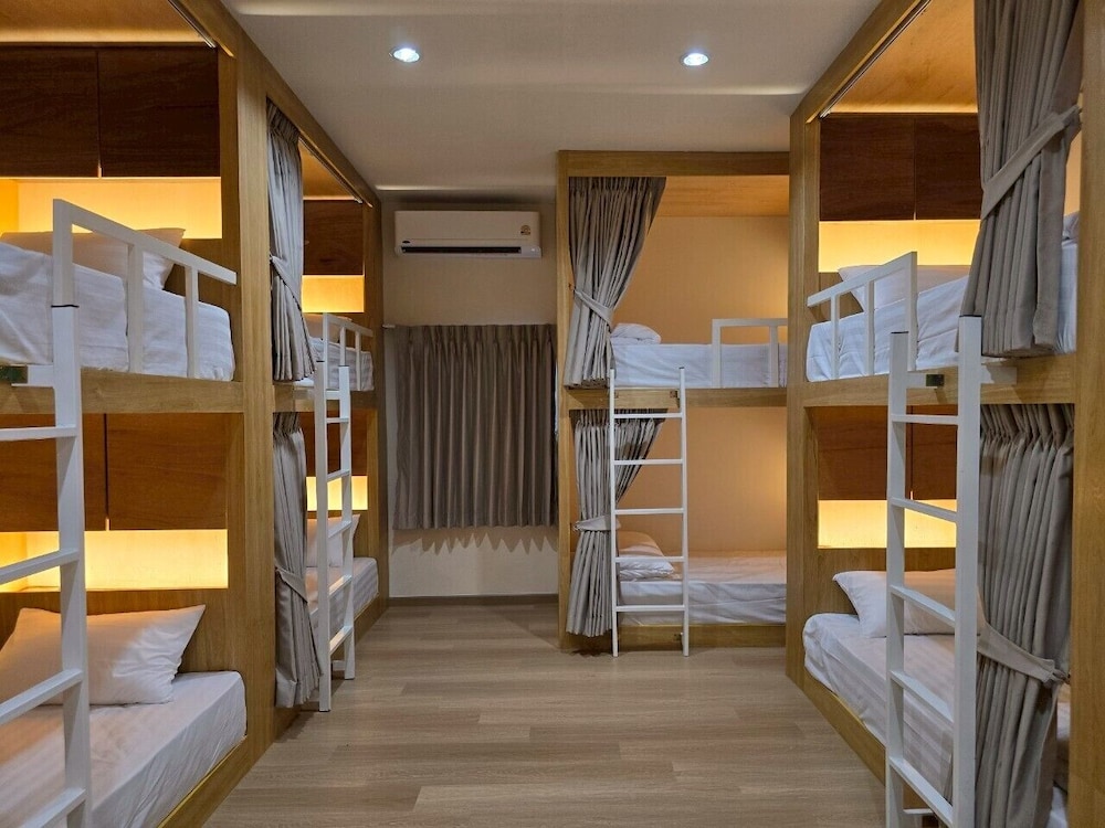 Mixed Dorm