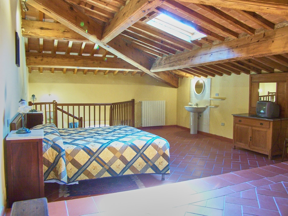 Apartment, 2 Bedrooms, Ground Floor photo 1