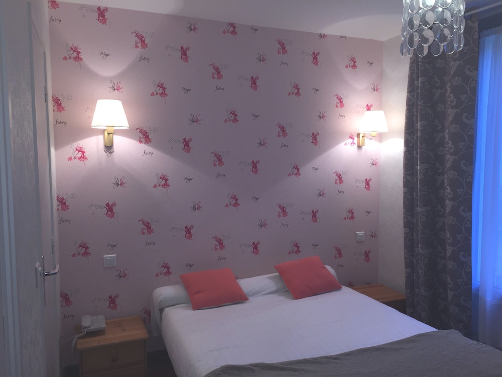 Standard Double Room photo 3